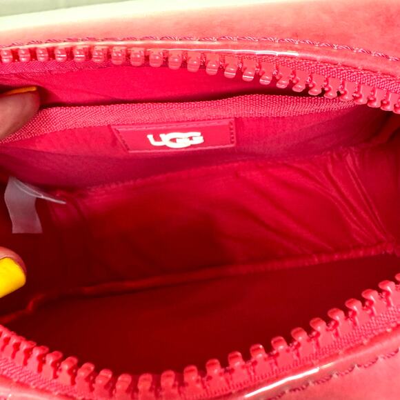 UGG Janey II Clear UGG Plush Signature Crossbody Bag Red Belt Bag Sporty Clear - Picture 7 of 11